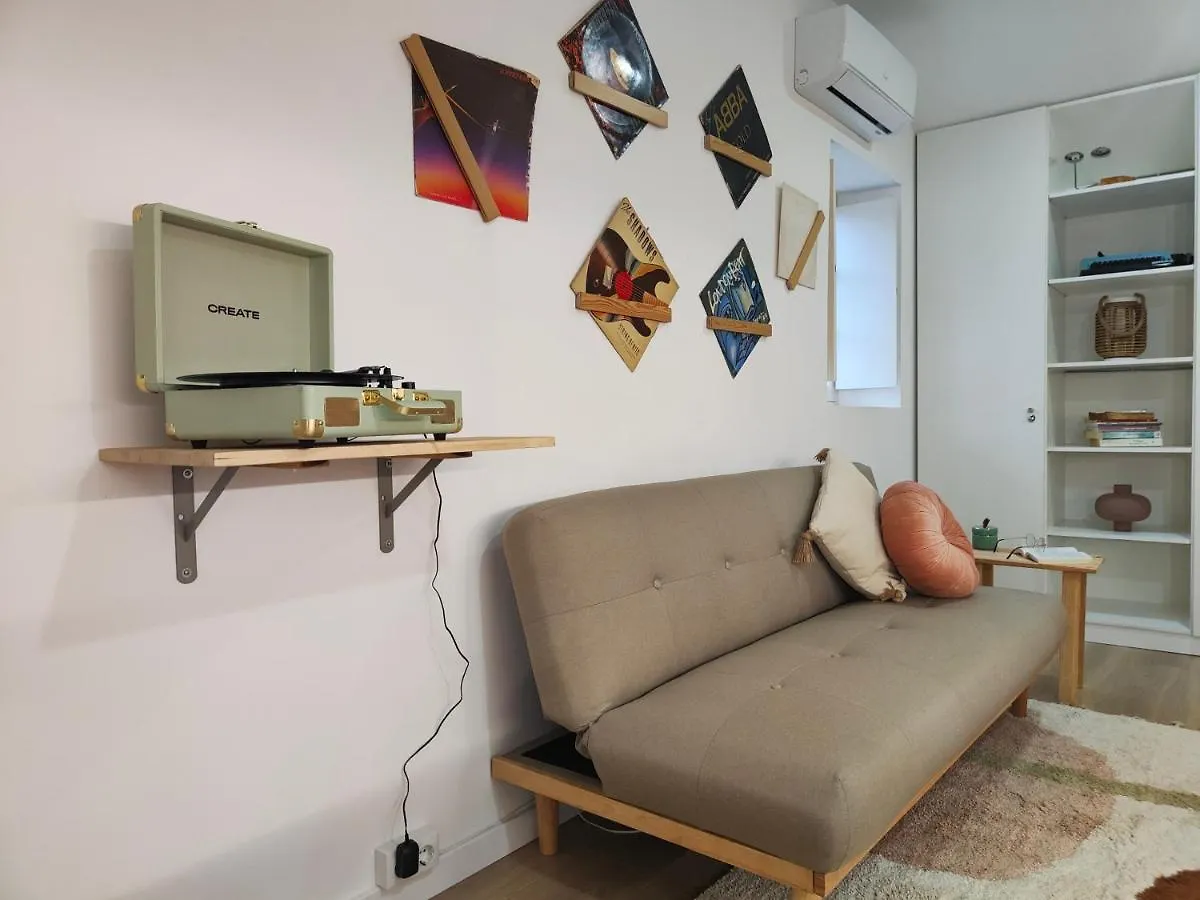 Wood Essence Apartment - Cozy Balcony Coimbra