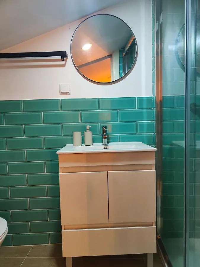 Wood Essence Apartment - Cozy Balcony Coimbra Portugal