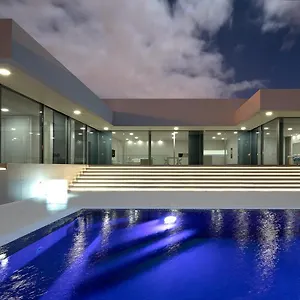 Camacho - Ultra Luxury Calheta (Madeira)